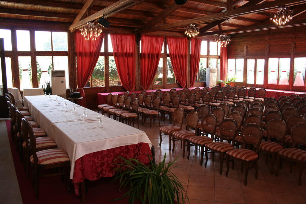 Agriturismo Antico Leccio Gioia Del Colle Bagian luar foto